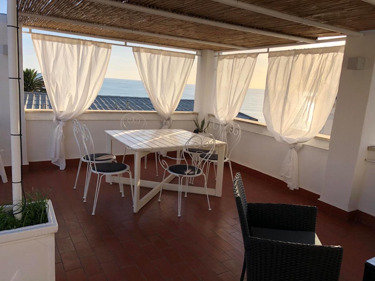 Willa La Terrazza Sul Mare Santa Marinella Zewnętrze zdjęcie