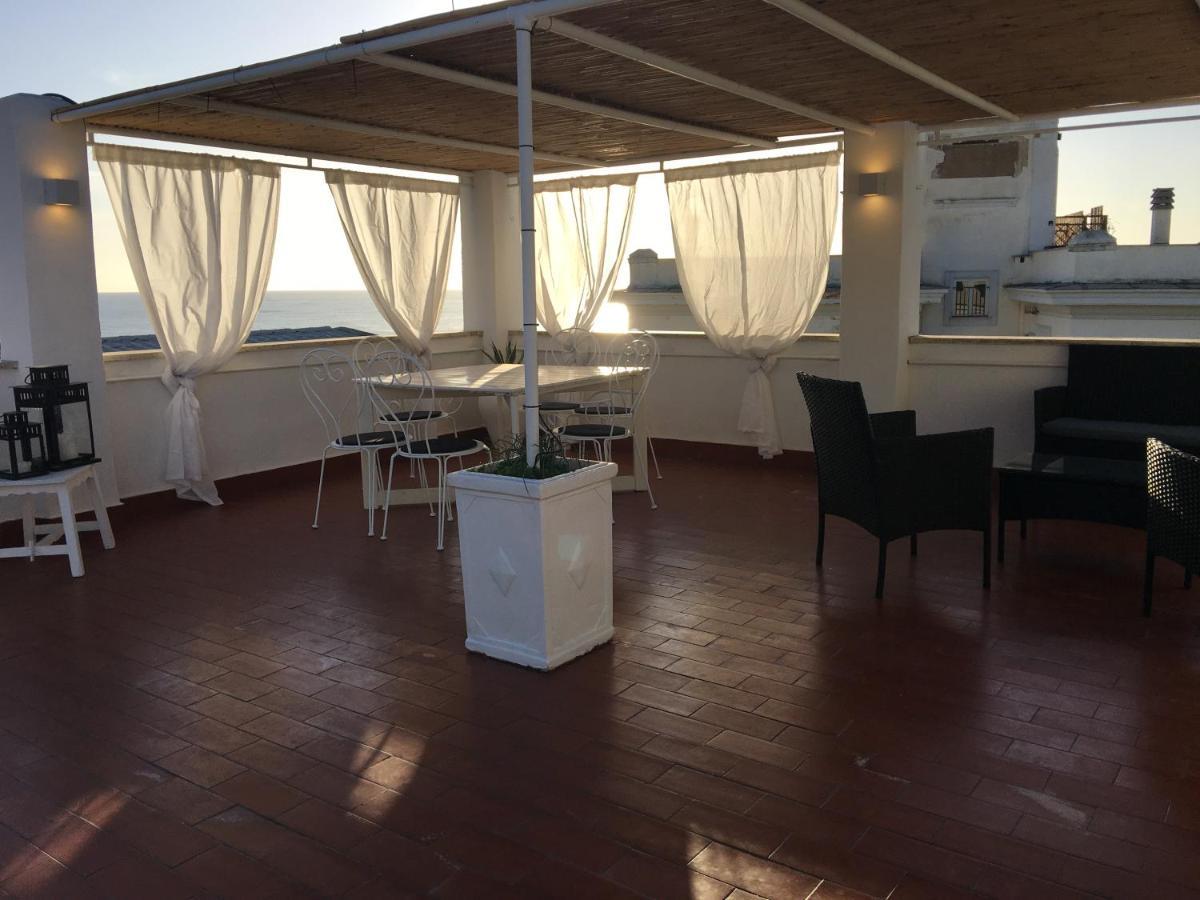 Willa La Terrazza Sul Mare Santa Marinella Zewnętrze zdjęcie
