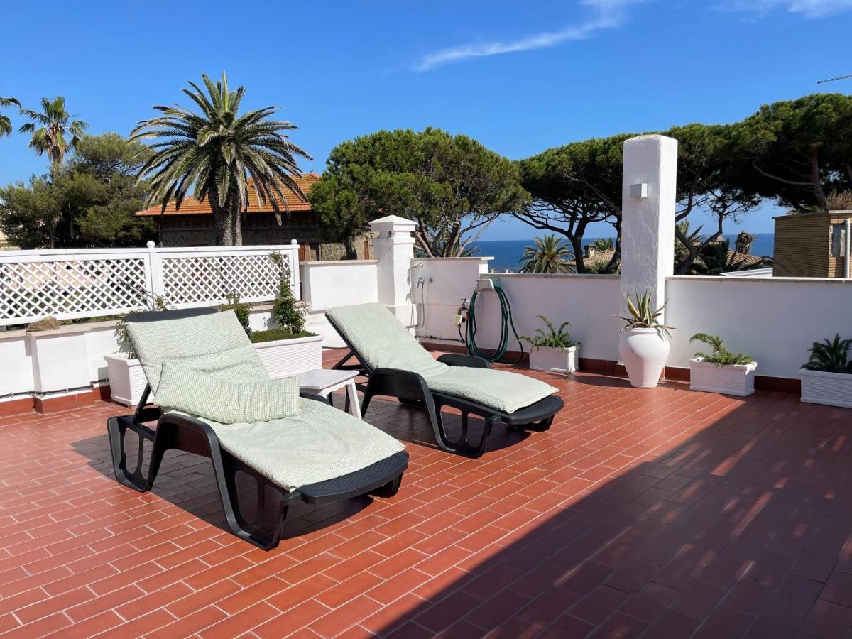 Willa La Terrazza Sul Mare Santa Marinella Zewnętrze zdjęcie